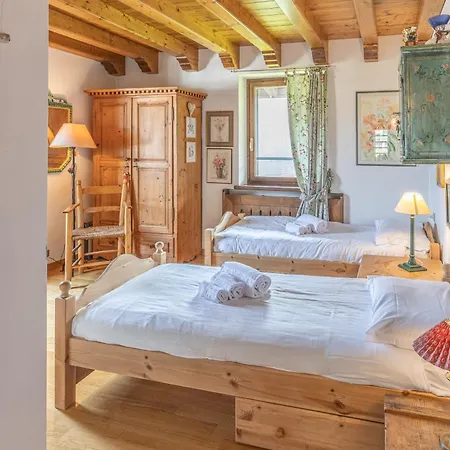 Casa Scoiattolo, Con Balcone Panoramico Apartmán *