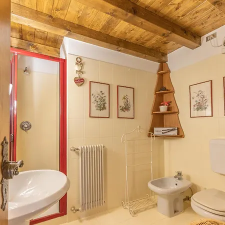 Casa Scoiattolo, Con Balcone Panoramico